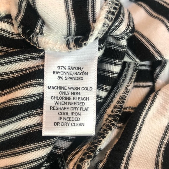 🌼 LOFT Top - Picture 8 of 10